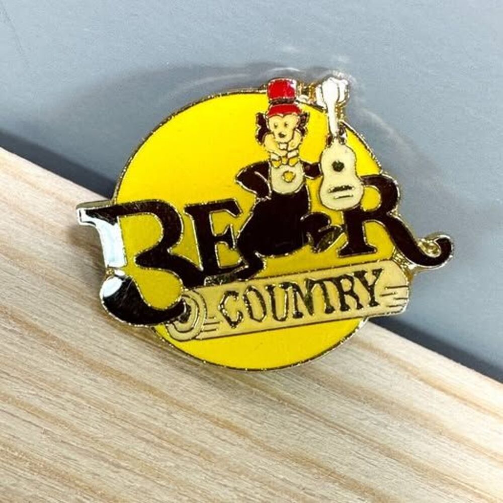 Walt Disney Collectible Pin Bear Country Vintage Henry Jamboree Guitar 1985
